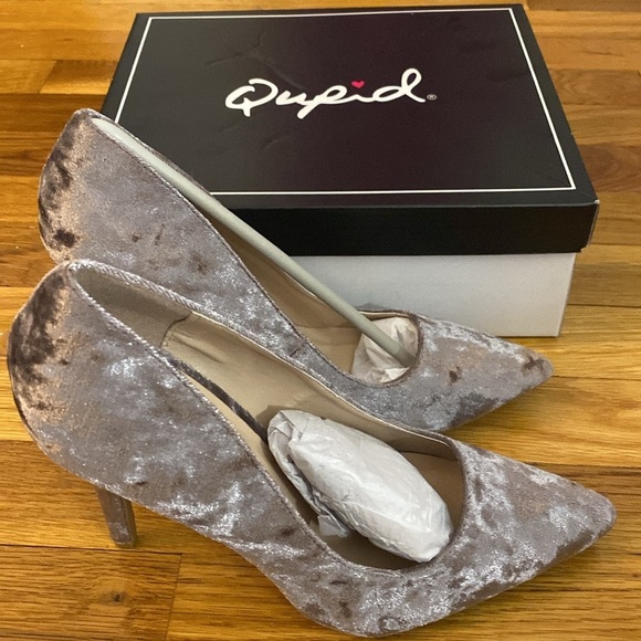 Qupid Women’s Mauve Velvet Heels Size 9 - Picture 4 of 7